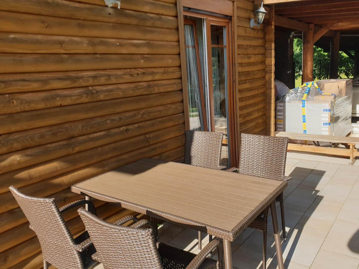 Jelenia Góra Sobieszów APARTAMENT BASIA Zielone Wzgórze -Willa Tosia Zewnętrze zdjęcie
