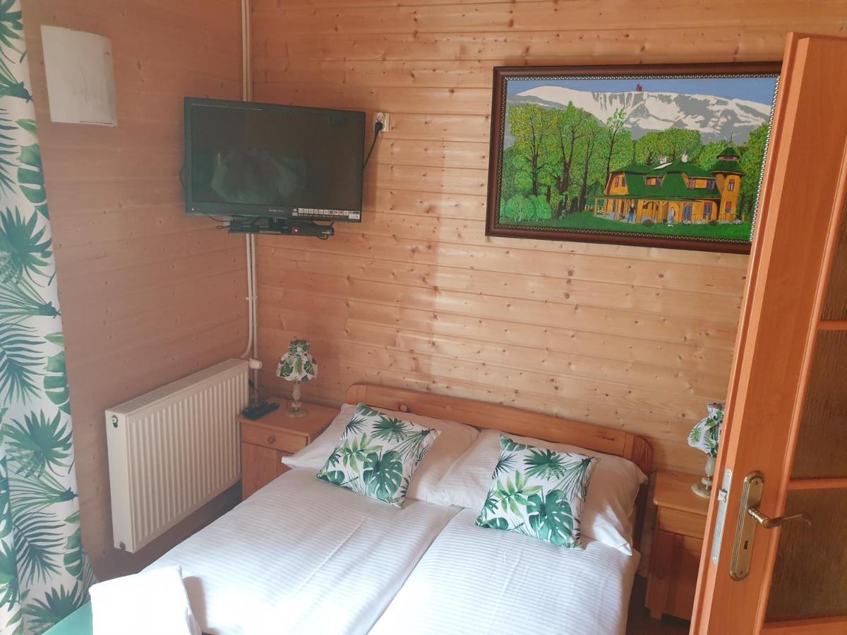 Jelenia Góra Sobieszów APARTAMENT BASIA Zielone Wzgórze -Willa Tosia Zewnętrze zdjęcie